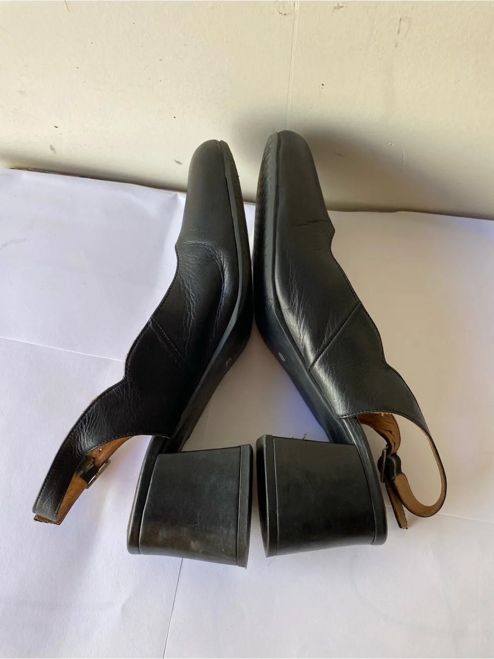 Miz Mooz Steffan Black Leather Slingback Block Heel Pump Size 40 US 9